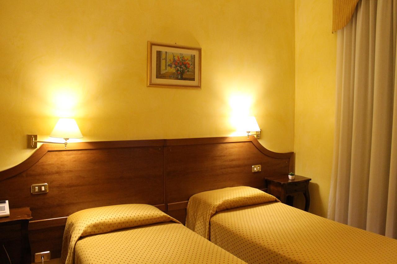 Piccolo Fiore Roma Exterior foto
